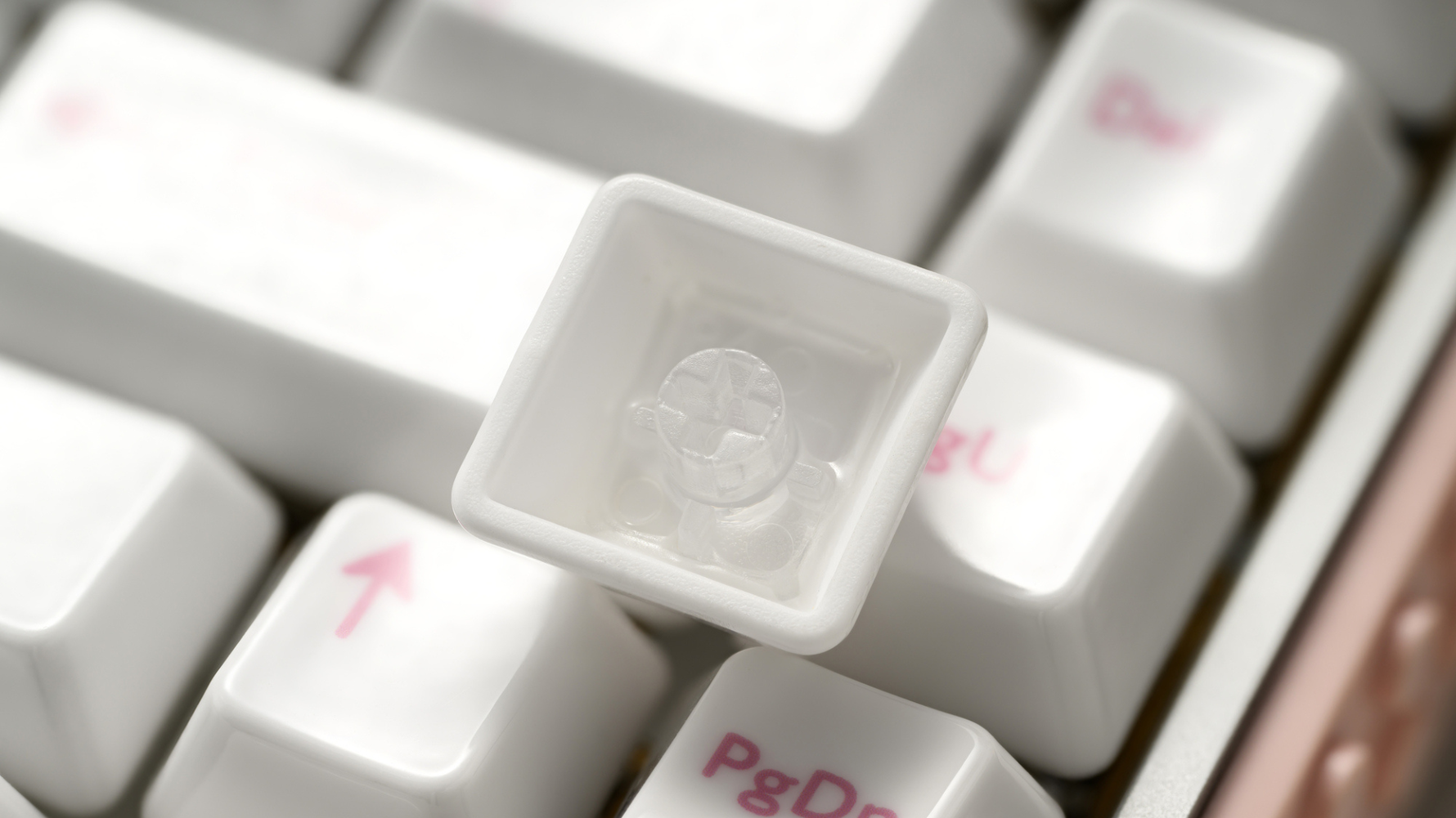 Alumina Ceramic Keycaps vs. Traditional Ceramic Keycaps: What’s the Difference?