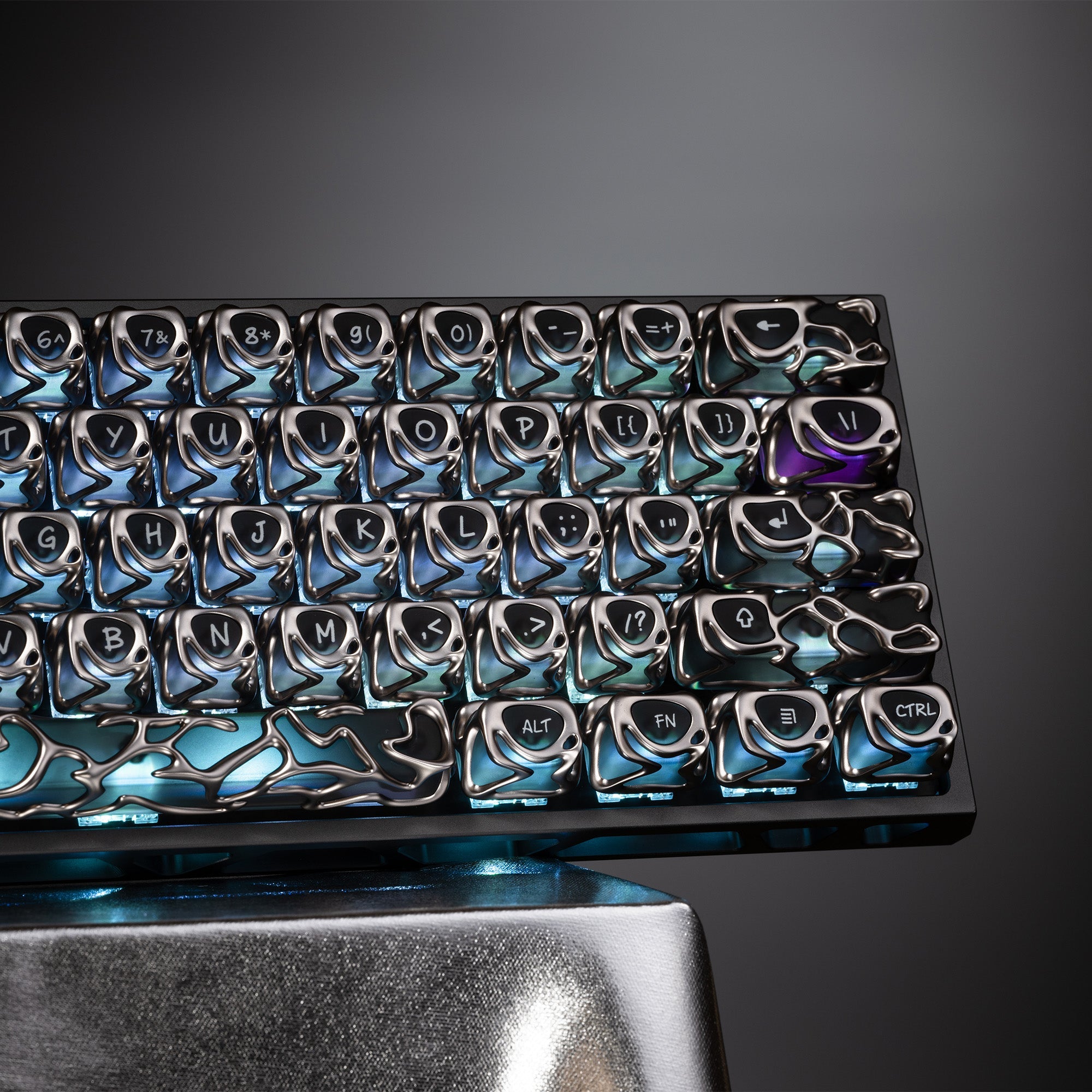 eXplore creativity – XVX Keyboard Channel