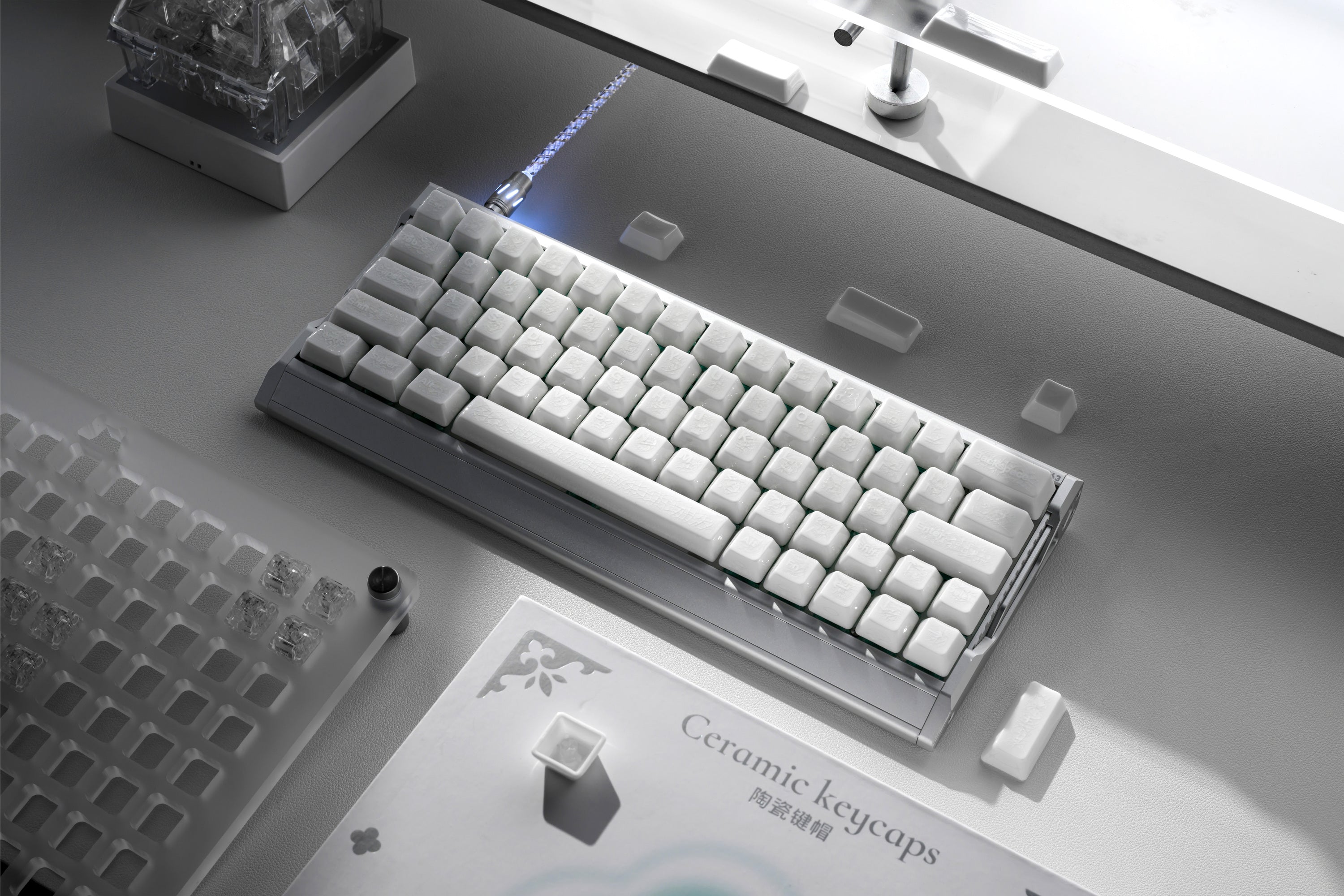 Crazed White Ceramic Keycap with Aluminum Keyboard